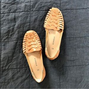 Nisolo Ecuador Huarache Flats